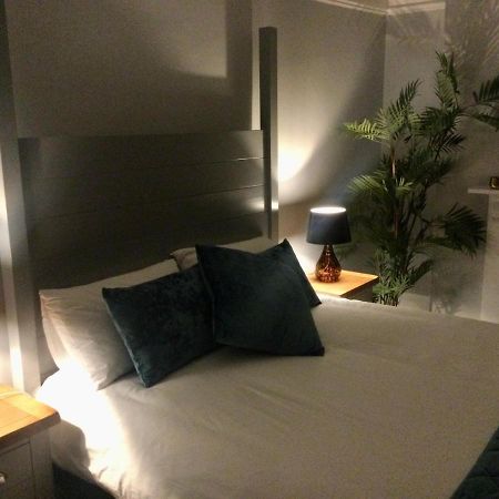 Stylish Flat In Yeovil Somerset Екстер'єр фото