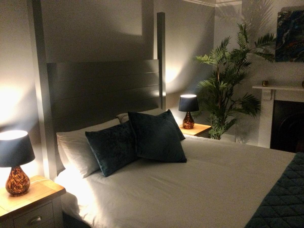 Stylish Flat In Yeovil Somerset Екстер'єр фото